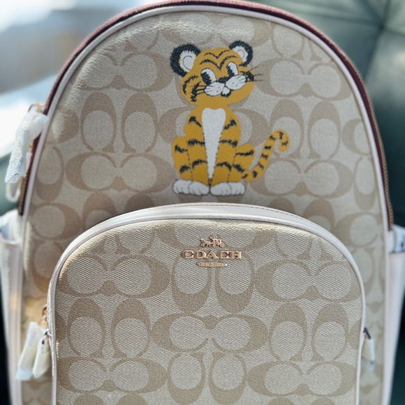 NWT COACH Backpack In Signature Canvas With Tiger